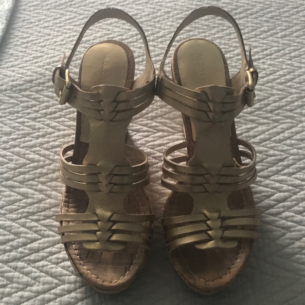Audrey Brooke Wedges